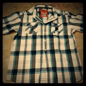 💞3/$15 SHORT SLEEVE BUTTON UP